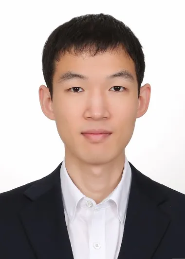 Hong-Gyu Lee